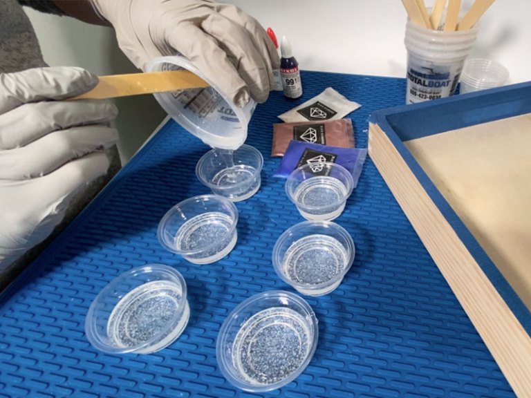 Epoxy Patriotic Serving Tray Mini Kit